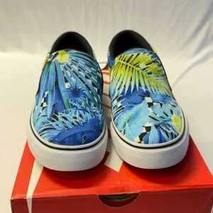 Women’s Nike Court Royale 8.5